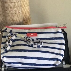 Scout crossbody bag - only used 1 time.